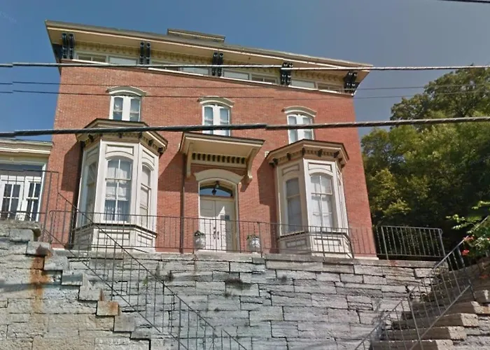 Villa Merry Mansion